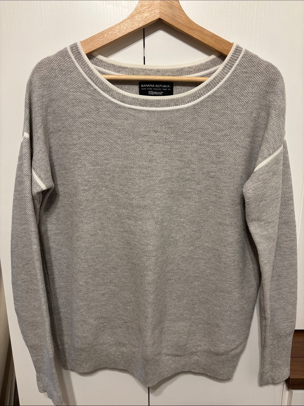 Banana Republic Cashmere Merino Blend Crewneck Sweater - S